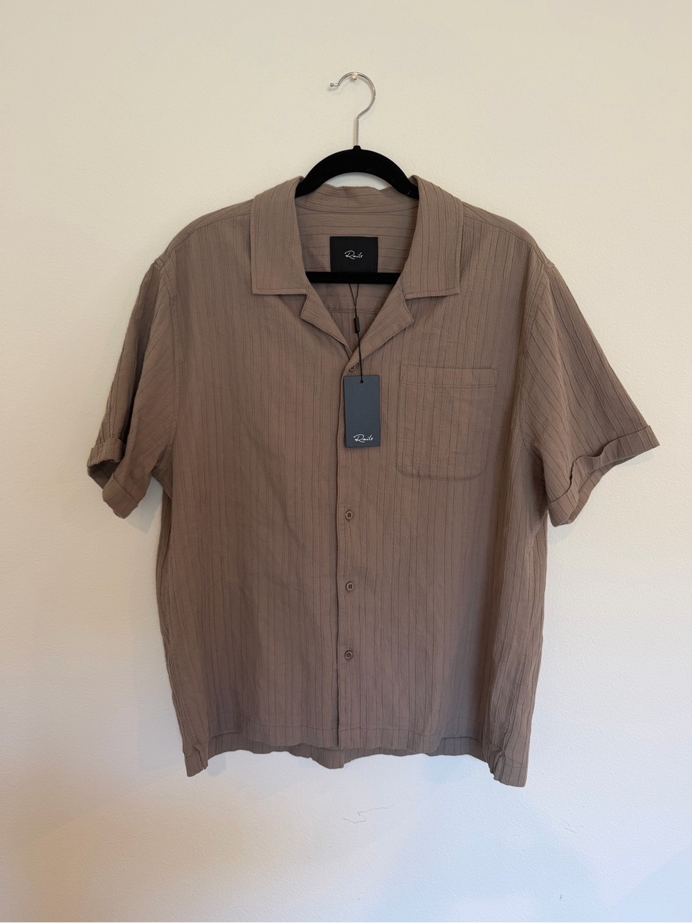 NWT - Rails Men's Short-Sleeve Button-Front Shirt in Taupe